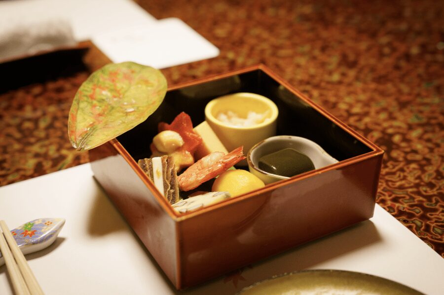 Kyoto: Geisha Dinner & Gion Cultural Walk - Who should book this geisha dinner, and who might want a different night