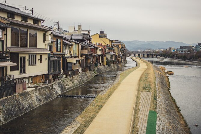 Kyoto Gion Cultural Walk & Geisha Show with Dining Options - Price and Value: What $121.37 Actually Buys You