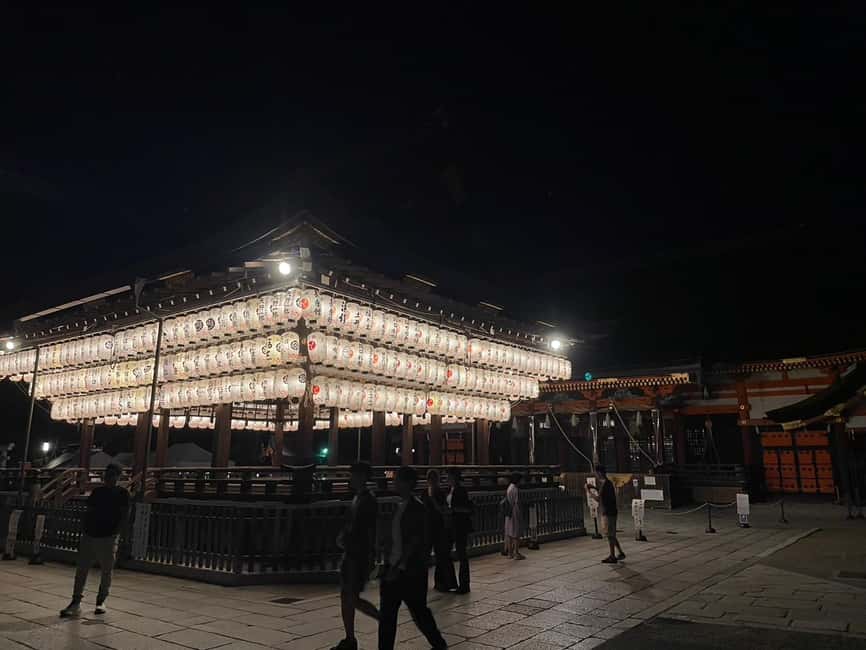 Kyoto: Gion & Geisha District Night Time Walking Tour - Price and value: what $20 buys you in two hours