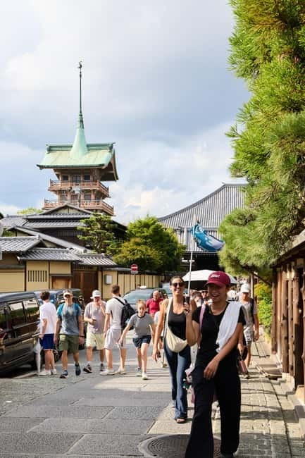 Kyoto: Gion Geisha District Walking Tour and Hidden Gems - Gion Tatsumi Bridge: the calm before the alleyway storytelling