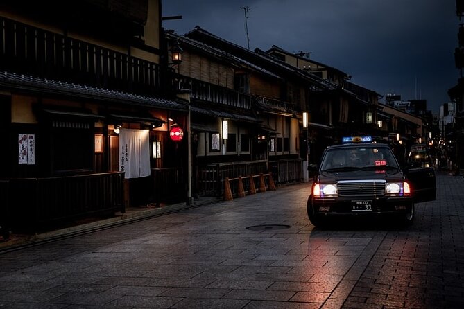 Kyoto Gion Geisha District Walking Tour - The Stories of Geisha - Why Gion at night makes the stories land