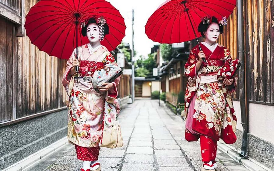 Kyoto: Gion Hidden Gems & Geisha Culture Tour - Shirakawa Canal: the willow-lined warm-up that makes everything feel real