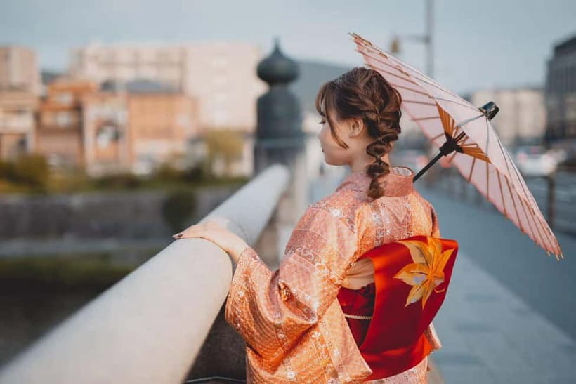 Kyoto Gion Kiyomizudera Kimono Yukata Hairstyle | Photoshoot - Getting the Branch Right: Kiyomizudera vs Gion