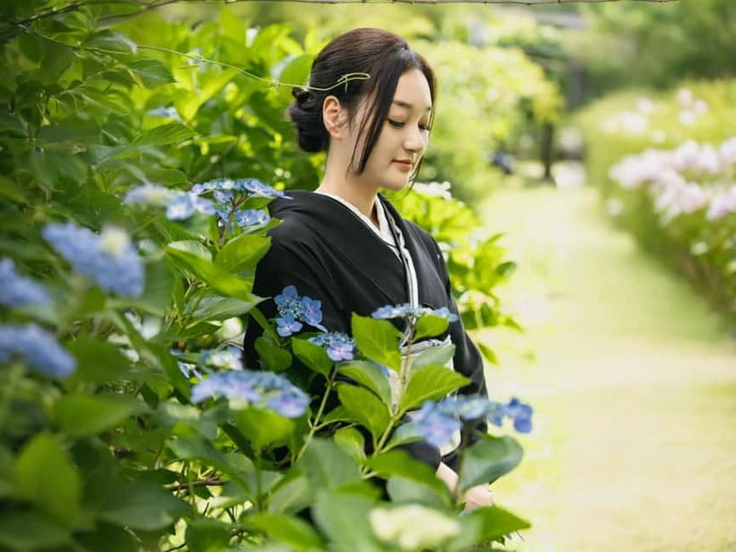 Kyoto Gion Kiyomizudera Kimono Yukata Hairstyle | Photoshoot - Hairstyling and Makeup: Where Convenience Meets Traditional Detail