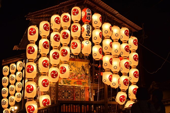 Kyoto: Gion Night Walking Tour with Geisha Insight - How to get the best photos in low light (without upsetting anyone)