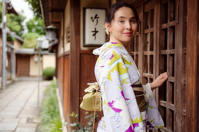 Kyoto Gion Photoshoot - Private Session | Pro Photographer - Photo package reality: what you actually get back