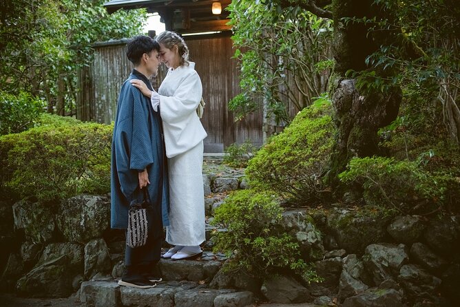 Kyoto Gion Photoshoot - Private Session | Pro Photographer - What to wear in Gion: kimono optional, style direction included