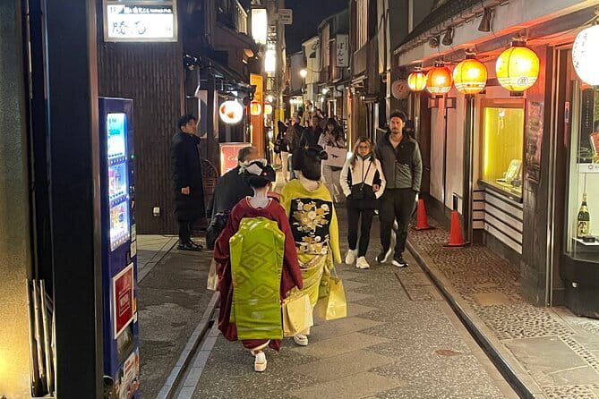 Kyoto Gion Walking Tour for First Time Visitors - The Guide Makes It Click, From Map Habits to Cultural Context