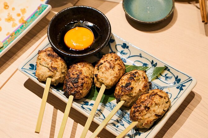 Kyoto: Guided Food Tour with 12 Dishes & 3 Drinks - Sushi, grilled skewers, and traditional sweets, paced for a real tasting night