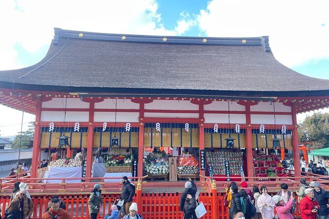 Kyoto Guided Walking Tour: Secret Zen Garden and Fushimi Inari - Tofuku-ji and Komyo-in: The Zen Garden Moment Many People Miss