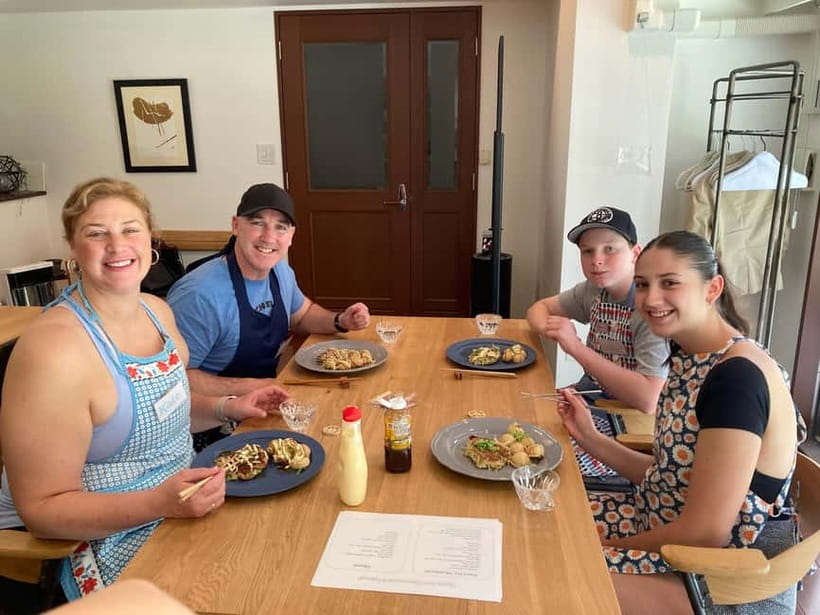 Kyoto: Hands-on Takoyaki and Okonomiyaki Cooking (1 Hour) - A 1-Hour Kyoto Takoyaki and Okonomiyaki Class Near Central Stations