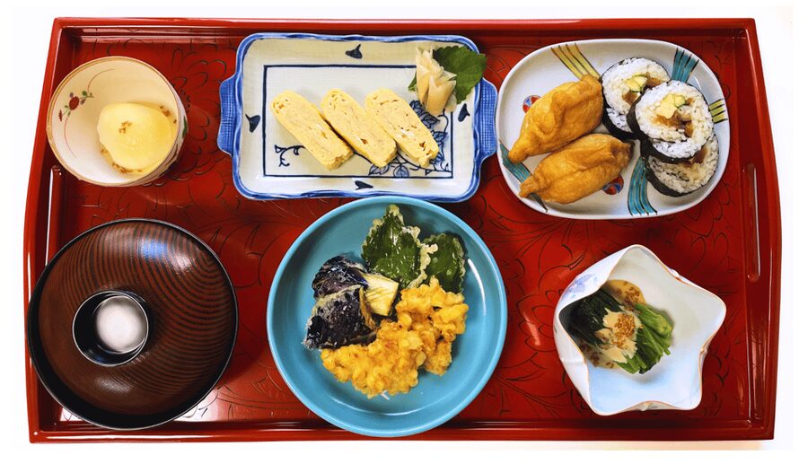 Kyoto Home Cooking Class &Supermarket tour near Fushimiinari - The supermarket tour after lunch, how to shop like a local