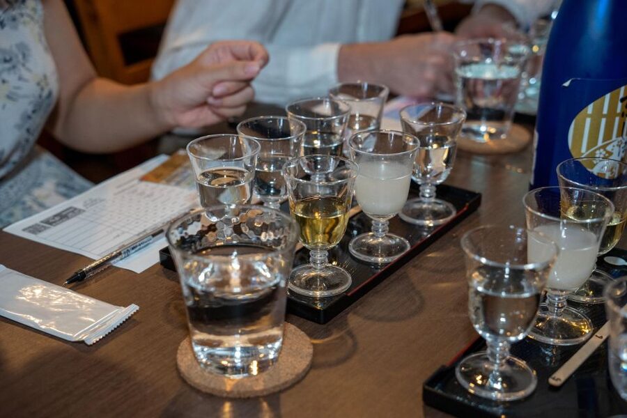 Kyoto: Insider Sake Experience with 7 Tastings and Snacks - Otsumami pairings: why food can totally change your mind