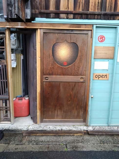 Kyoto: Japanese Archery Workshop with Experienced Instructor - Meet the instructor: Yamaguchi-sensei and the translation setup