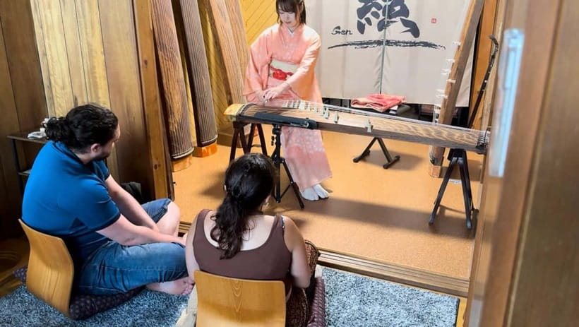 Kyoto: Japanese Koto & Shamisen Concert and Koto Class - Language, Group Size, and How the Teaching Feels