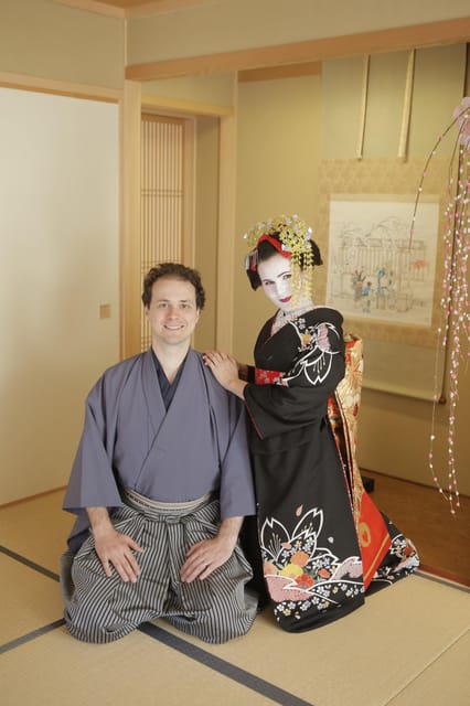 Kyoto kiyomizu Temple : Maiko and Samurai Couple Photoshoot - Choosing your kimono: 100 options, plus the styling that makes it work