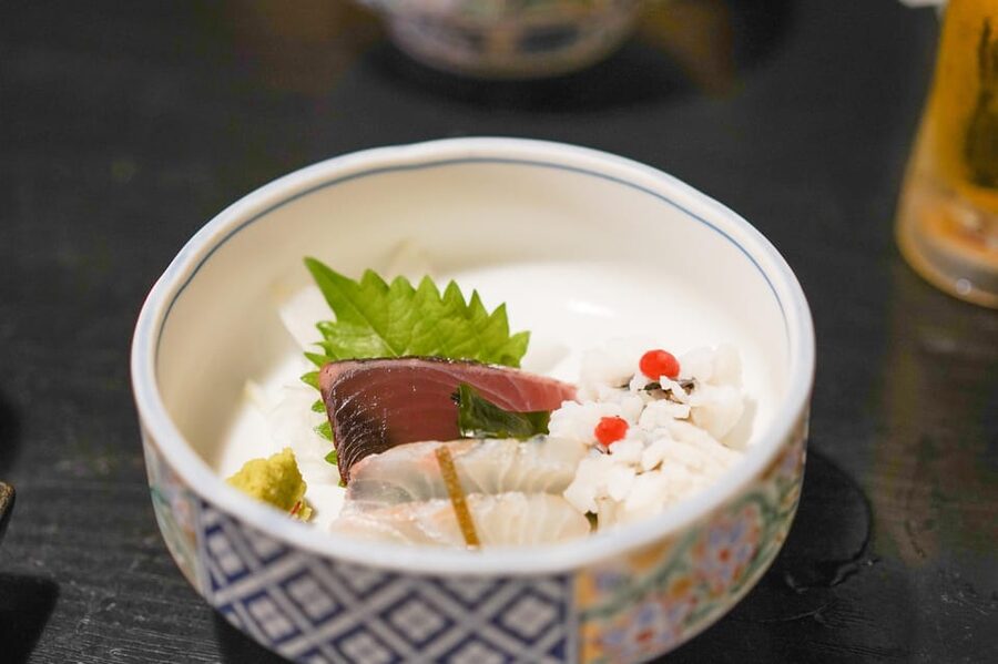 Kyoto: Maiko Dinner in Traditional Restaurant and Tour - Maiko Performance, Conversation, and Drinking Games: What Happens When She Joins