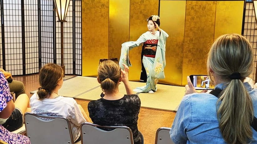 Kyoto: Meet-and-Greet, Maiko Show and Experience - Getting more from the English Q&A, not just asking anything