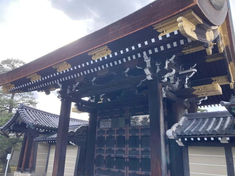 Kyoto: Nijo Castle and Kyoto Imperial Palace Guided Tour - Key things to look for before you go