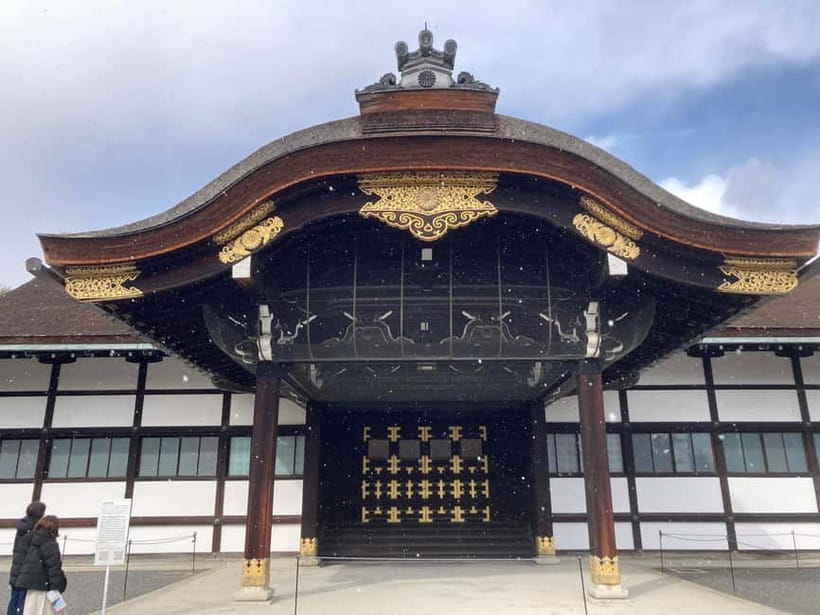 Kyoto: Nijo Castle and Kyoto Imperial Palace Guided Tour - How the Tour Makes Politics and Architecture Feel Real