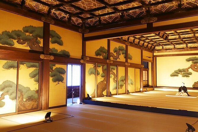 Kyoto: Nijo Castle World Heritage Guided Tour with Admission - Nijo Castle, UNESCO status, and what you’re really walking through