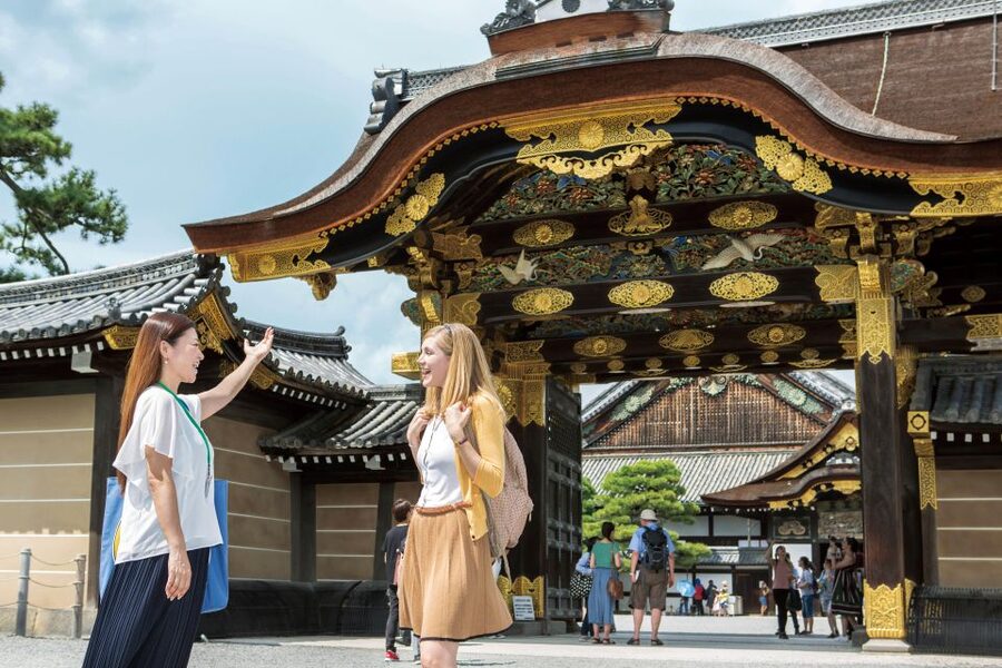 Kyoto: Nijo-jo Castle and Ninomaru Palace Guided Tour - Value check: $16 for the tour, plus the entry fee at the gate
