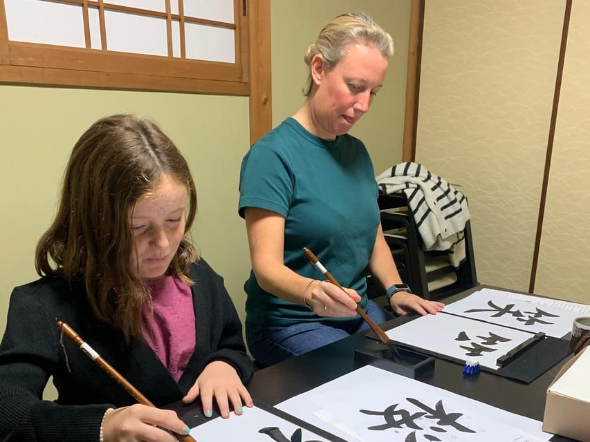 Kyoto Ninenzaka : Japanese Calligraphy Class in Townhouse - Finding the Class: Ninenzaka Shortcut Near Kiyomizu Temple