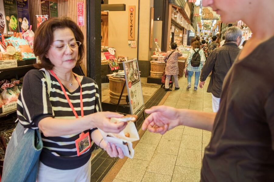 Kyoto: Nishiki Market Food Tour - How the 3 Hours Usually Unfold Inside Nishiki Market