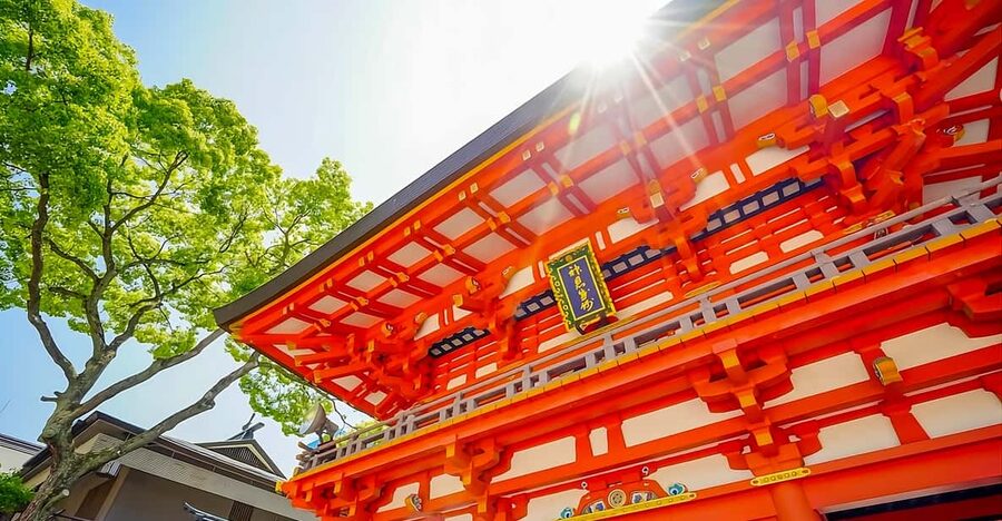 Kyoto/Osaka: Kobe & Himeji Journey Through Culture & History - Kobe Harborland: harbor photos, shops, and easy walking time
