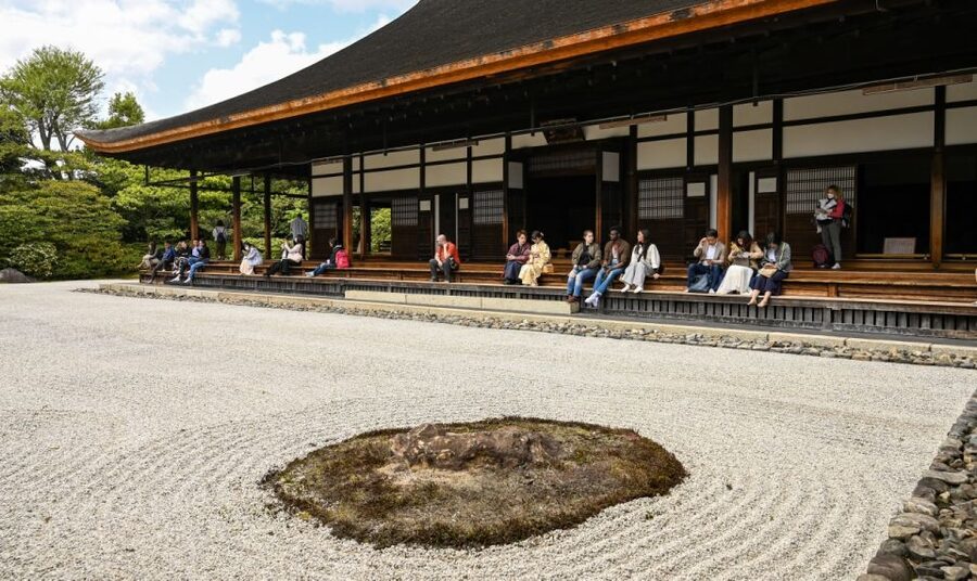 Kyoto: Private Customized Walking Tour with a Local Insider - Food stops that feel local, from Nishiki to matcha tea breaks