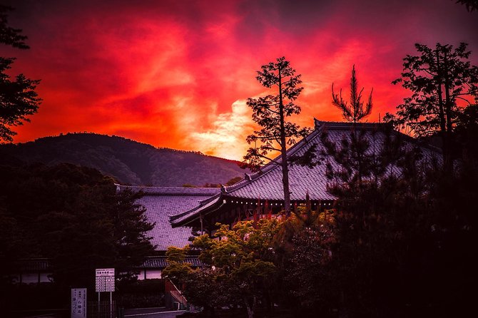 Kyoto Private Night Tour with a Local – Bars, Bites & Culture - Yasaka Shrine After Dark: Traditions You Can Actually Hear