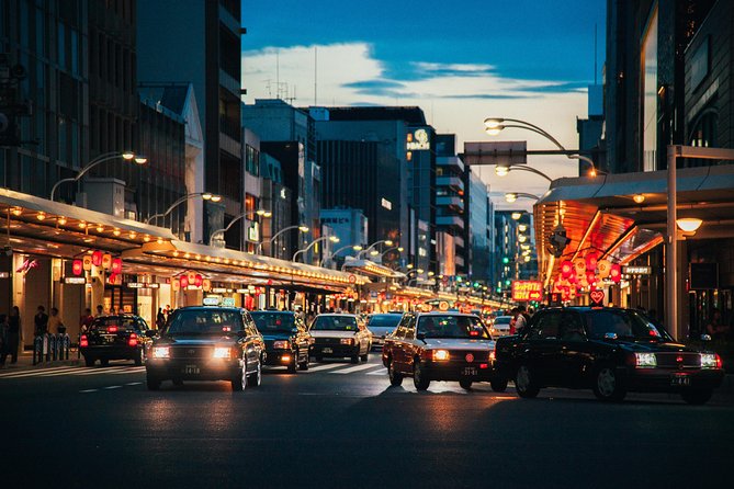 Kyoto Private Night Tour with a Local – Bars, Bites & Culture - A Second Gion Shrine Stop: Where the Night Gets Quiet
