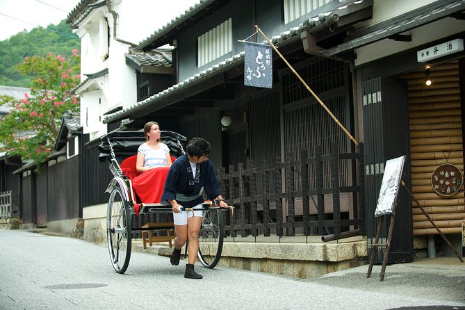 Kyoto Sagano Insider: Rickshaw and Walking Tour - Straw-thatched poet cottage, bamboo grove shrine, and preserved Arashiyama streets