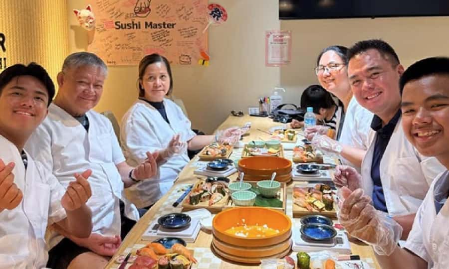Kyoto: Sushi Making Experience in Kawaramachi - Friendly Staff, English Support, and Learning Without Stress