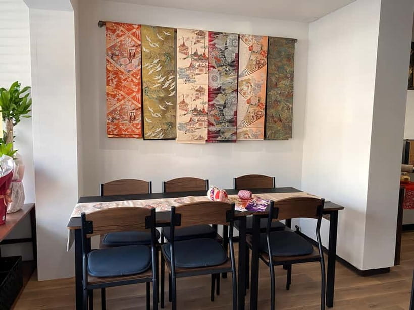 Kyoto: Traditional Kimono Fabric Handicrafts Workshop - Picking Kimono Fabric: The Decision That Makes Your Souvenir Personal