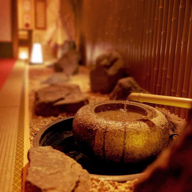 Kyoto: Wazuma Magic Show & Tea Ceremony - Private by Design, With Only 6 Seats
