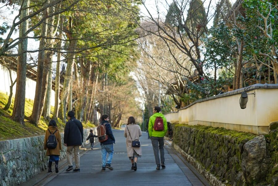 Kyoto: Zen Meditation and Garden Tour at a Temple with Lunch - Shōrin-ji (Bishamon-do) temple visit, more quiet and more context