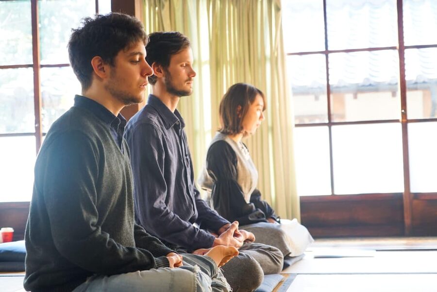 Kyoto: Zen Meditation and Garden Tour at a Temple with Lunch - How lunch fits the Zen day: Shojin ryori and dashi broth