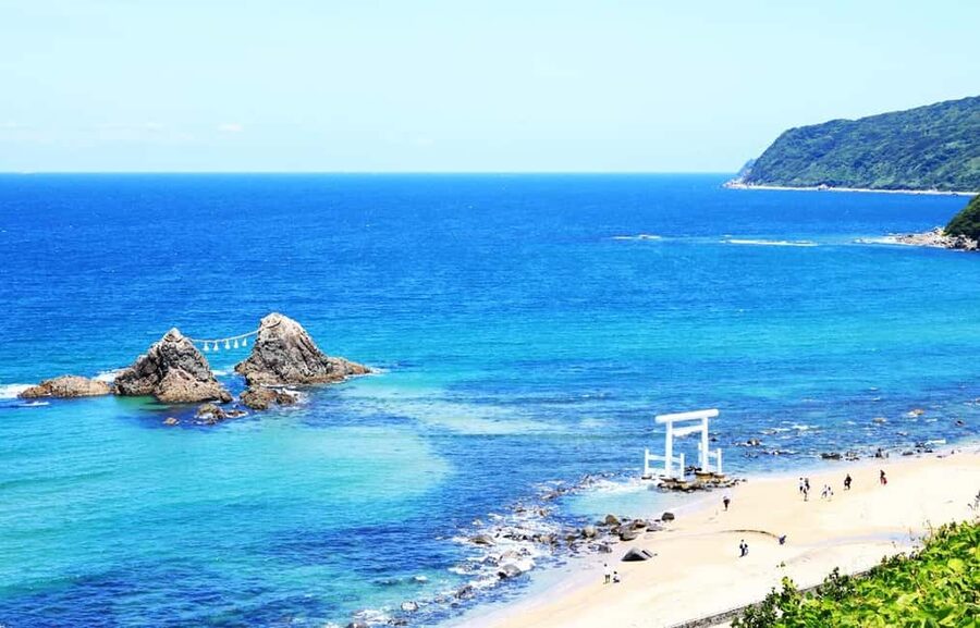 Kyushu Tour From Fukuoka: Itoshima Nature & Coastal Scenery - Why Itoshima Beats a Usual Day Trip From Fukuoka