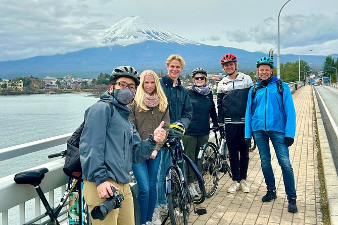 Lake Kawaguchi Explorer: E-Bike Guided Tour - Before you pedal: what you get and what you should bring