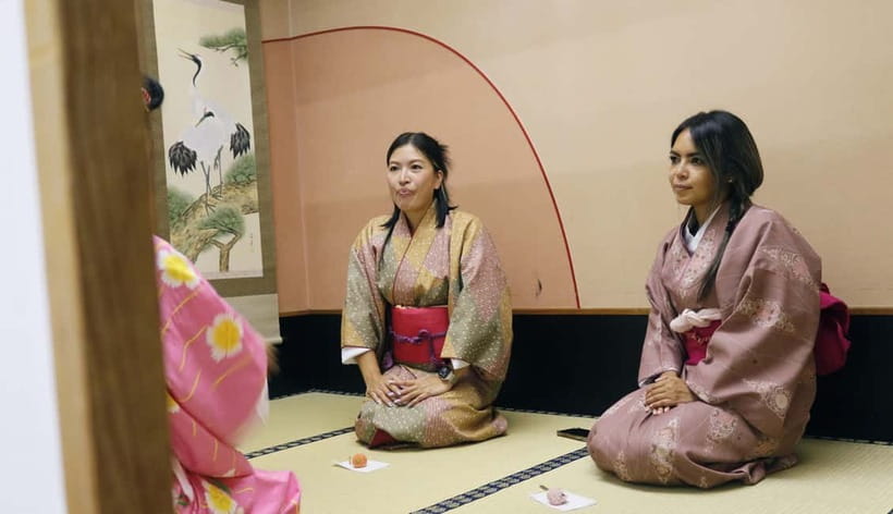Learn Zen in a class of making Matcha tea near Osaka Castle - Finding Samurai Honor near Osaka Castle (and not getting lost)