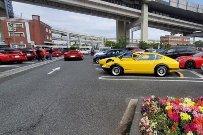Luxury van Ride to famous car meet up spot Daikoku