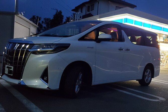 Luxury van Ride to famous car meet up spot Daikoku - Daikoku Parking Area: what you are really paying for
