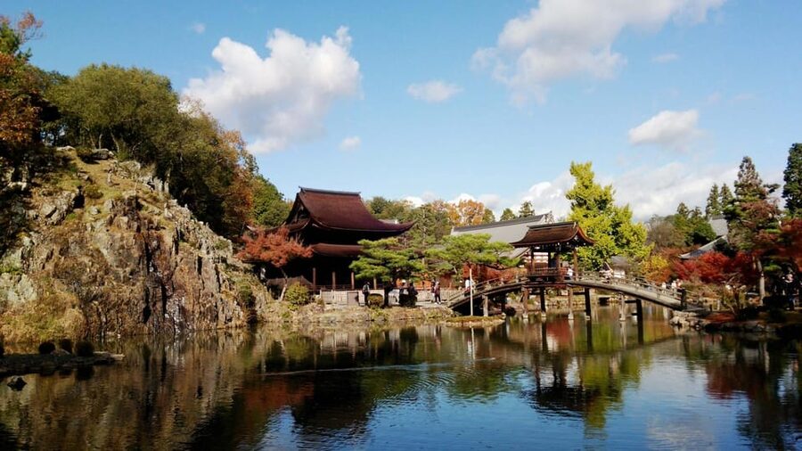 Magome-juku, Tsumago-juku & Ena-kyo 1d Bus Tour from Nagoya - Magome-juku: Cobblestones, Wooden Streets, and Lunch That Actually Fits