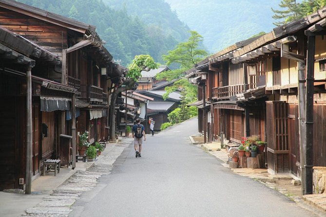 Magome & Tsumago Nakasendo Trail Day Hike with Government-Licensed Guide - Food Stops You Can Actually Use: Soba, Tea House Stops, and Bento