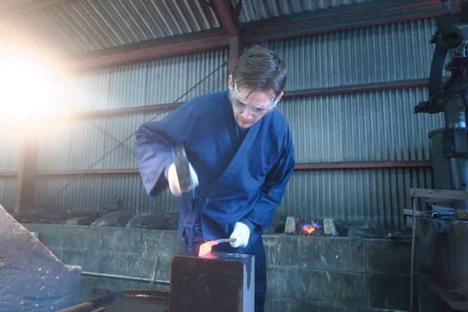 Make your own kitchen knife with a master blacksmith in Shimanto - Inside the forge: what happens and why it matters
