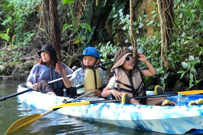 Mangrove kayaking to enjoy nature in Okinawa - What you do before you paddle (check-in, changing, practice)