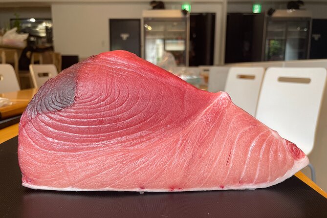 Master the art of Sushi : Toyosu Market Tour & Tuna Cutting - Stop 2: Tsukiji Jogai Market, comparing old-school market energy