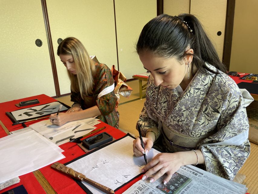 Miyajima: Cultural Experience in Zen Temple - Choosing your kimono and getting the look right