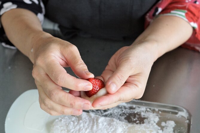 Mochi Making at a Private Studio in Tokyo - Mochi in a Private Studio Near Meguro Station